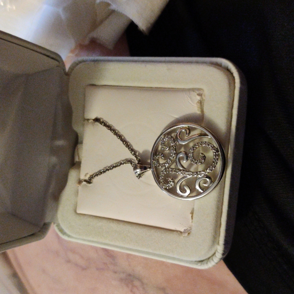 Filigree pendant